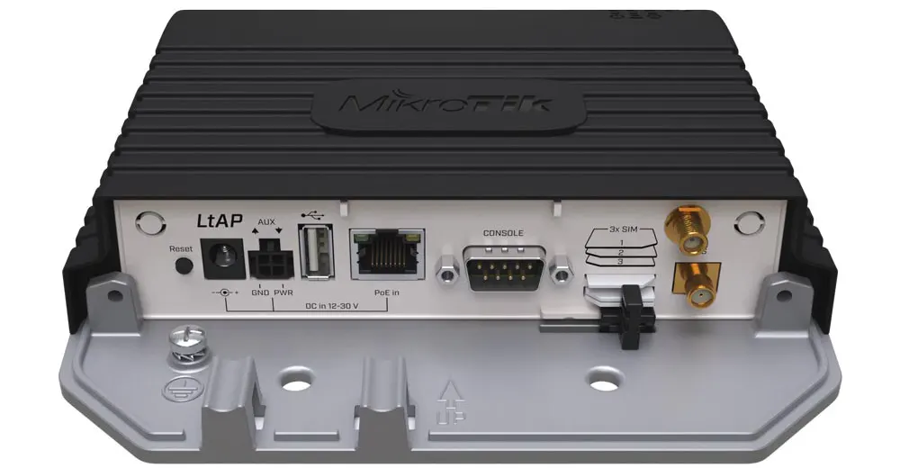 اکسس پوینت میکروتیک LtAP LR8G LTE6 Kit